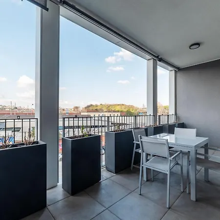 Guesthost - Ostiense Modern *