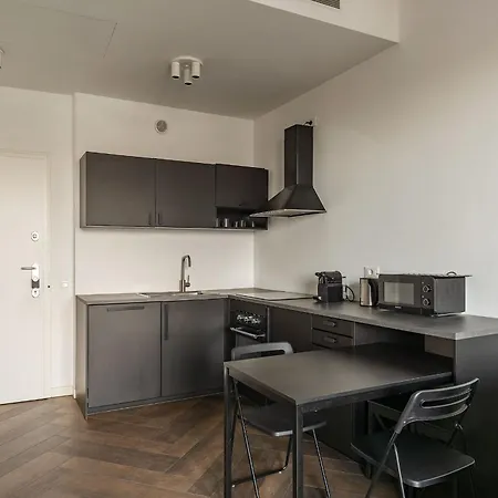 Guesthost - Ostiense Modern Рим