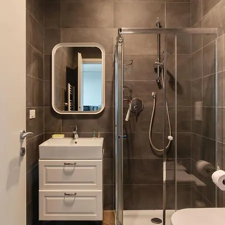 Apartament Guesthost - Ostiense Modern *