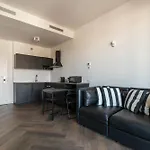 Guesthost - Ostiense Modern Apartamento *