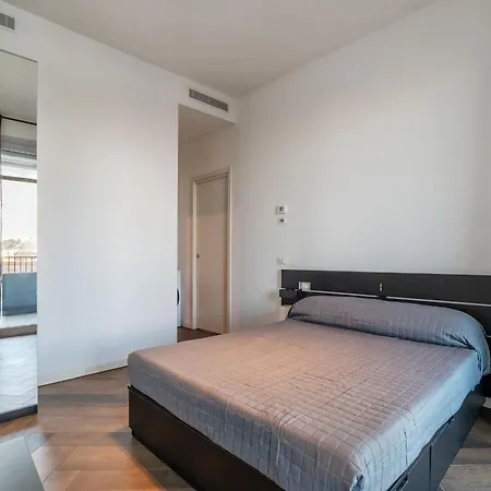 Guesthost - Ostiense Modern Lägenhet *