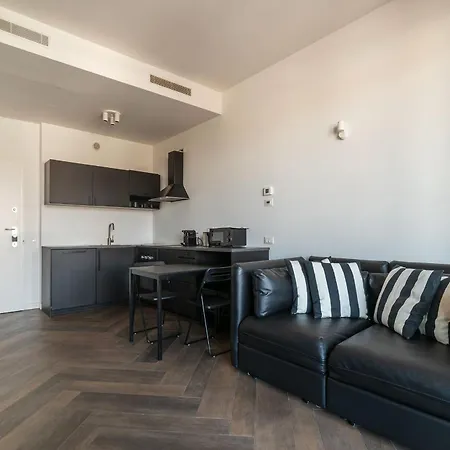 Guesthost - Ostiense Modern Lägenhet *